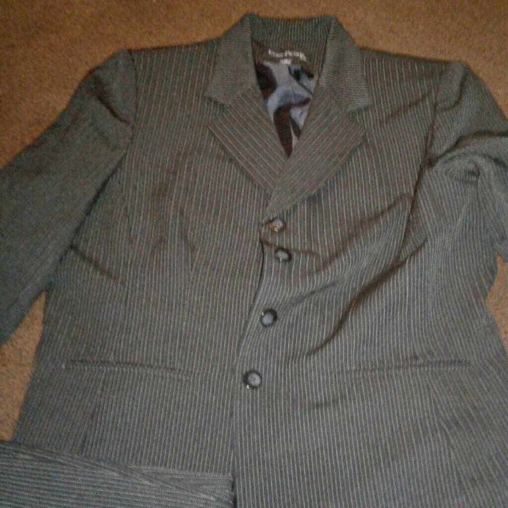 Womens pant suit.